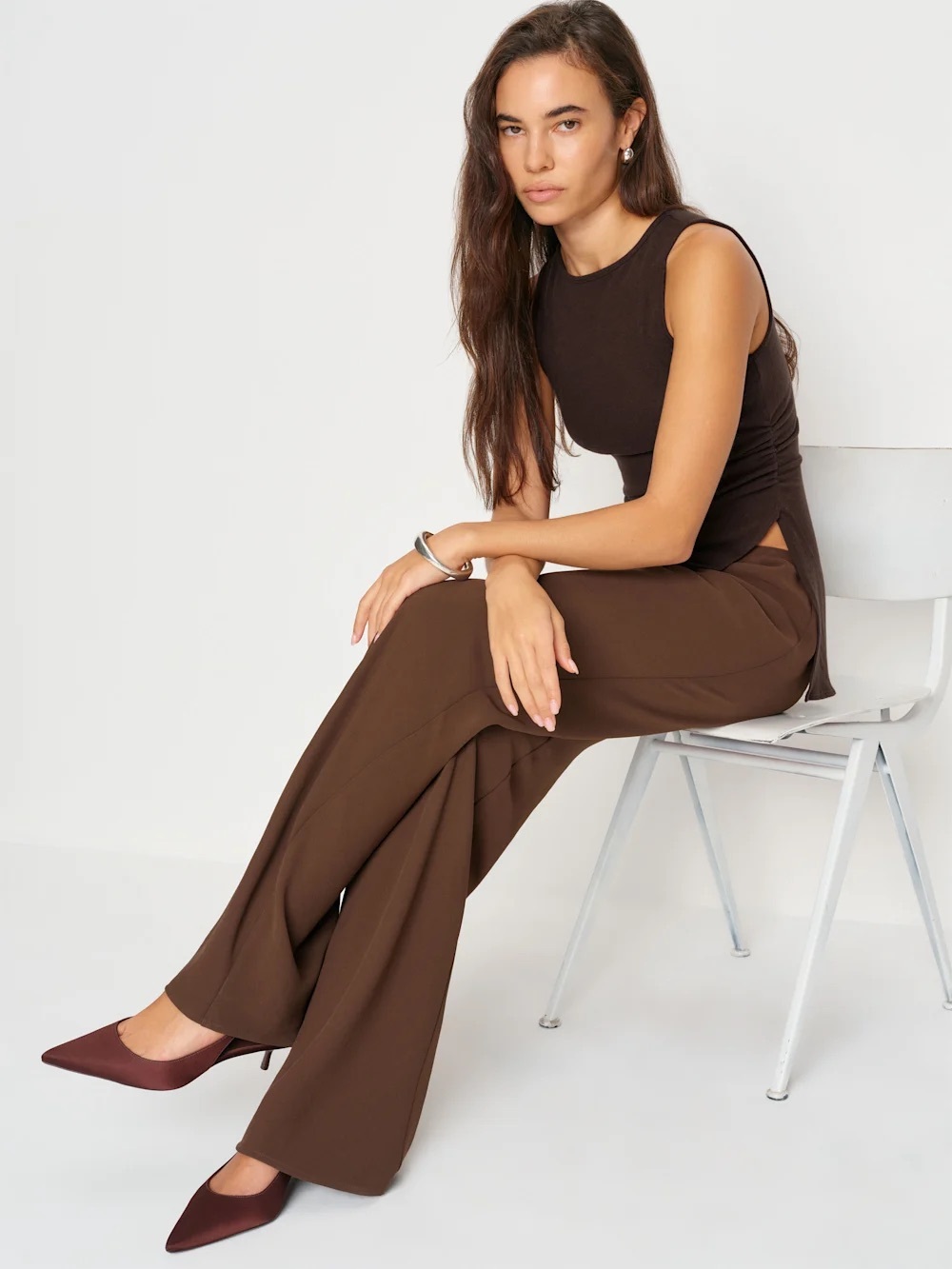 NWT REFORMATION Gale Mid Rise Bias Pant in cafe brown - Picture 3 of 7